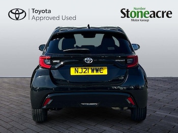 Used Toyota Yaris 2021 for sale - 78573988: Photo