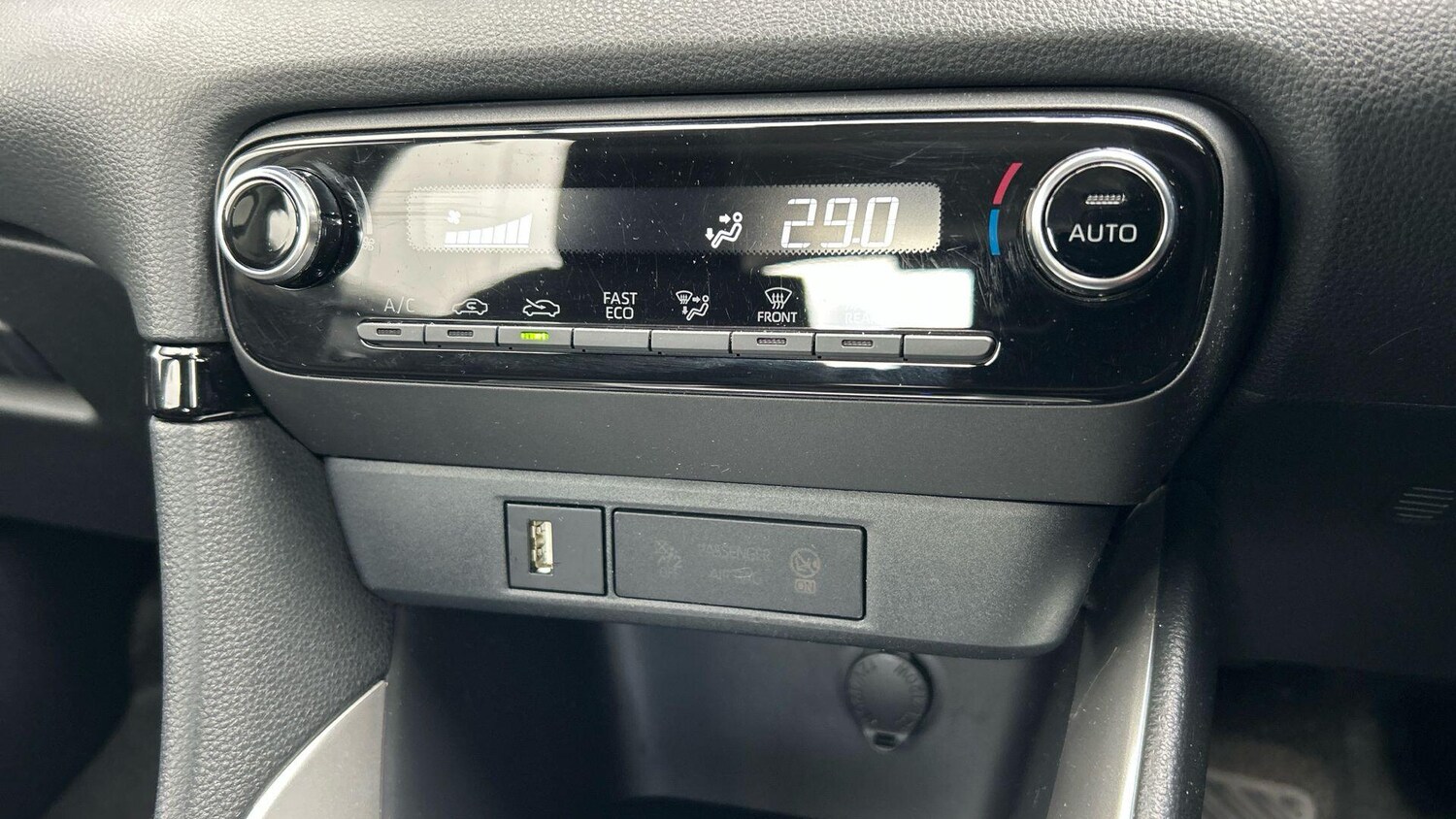 Used Toyota Yaris 2022 for sale - 76781175: Photo 29