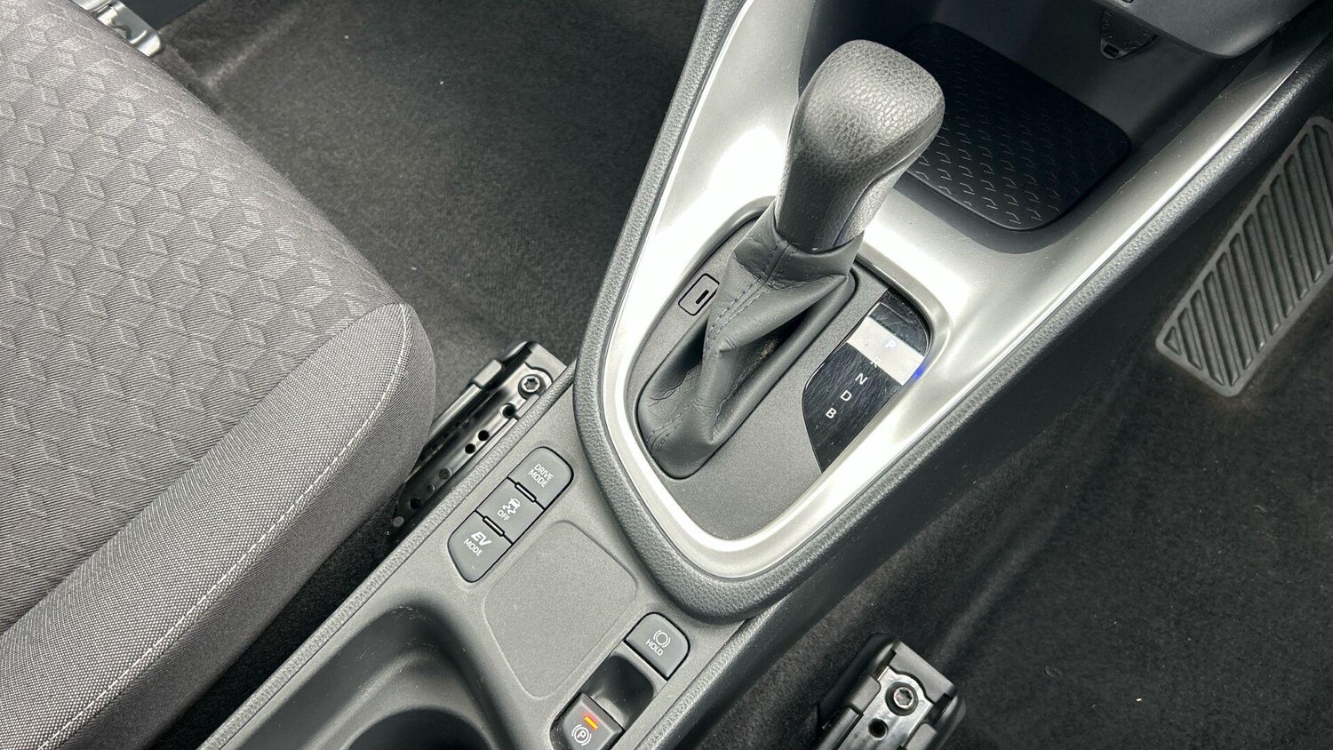 Used Toyota Yaris 2022 for sale - 76781175: Photo 30