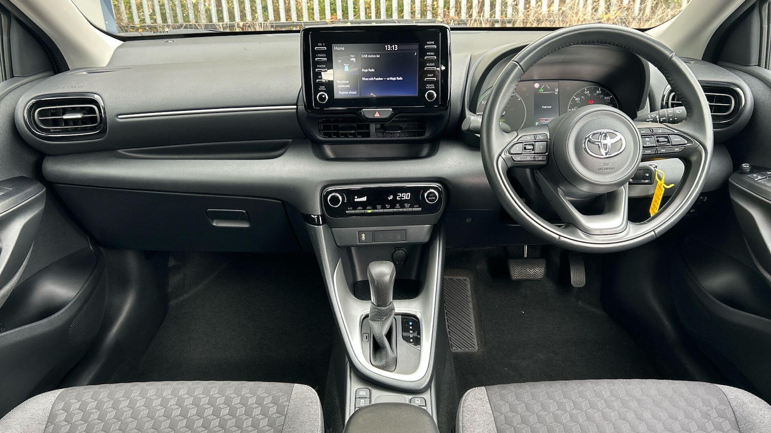 Used Toyota Yaris 2022 for sale - 76781175: Photo 9