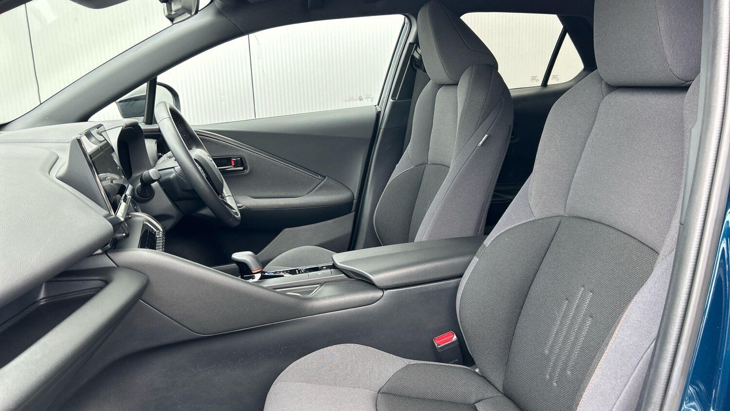 Used Toyota C-HR for sale - 78204008: Photo 16