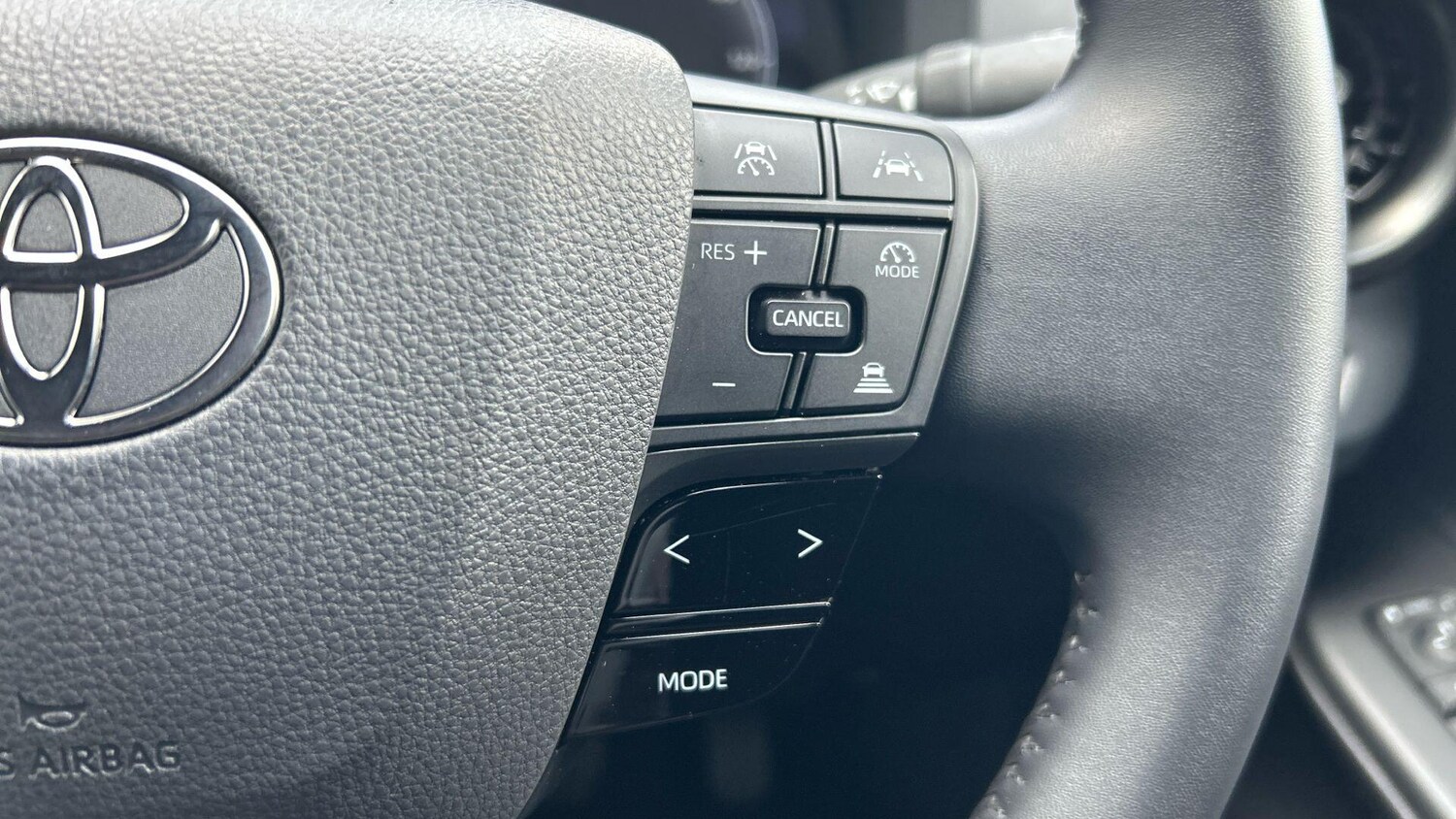 Used Toyota C-HR for sale - 78204008: Photo 39