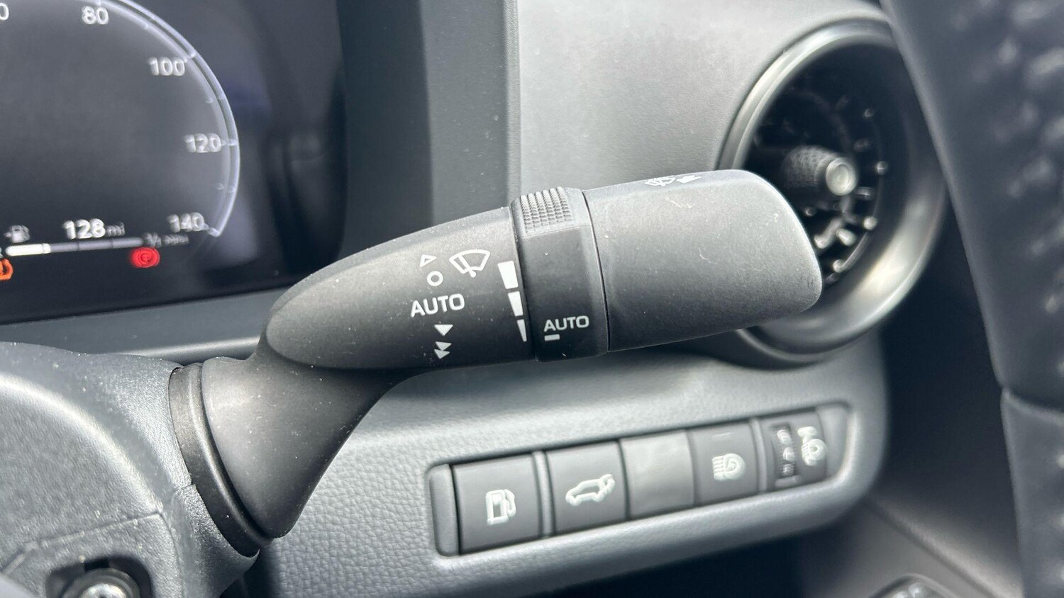 Used Toyota C-HR for sale - 78204008: Photo 40