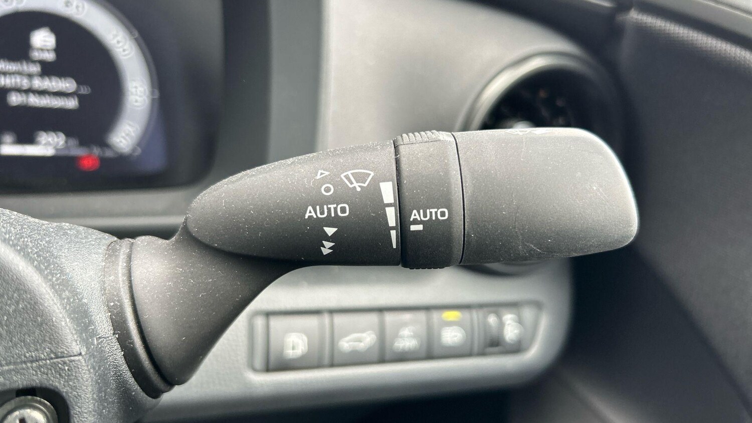 Used Toyota C-HR 2024 for sale - 77395693: Photo 37