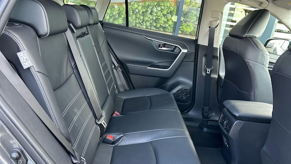 Used Toyota RAV4 2020 for sale - 76215634: Photo 18