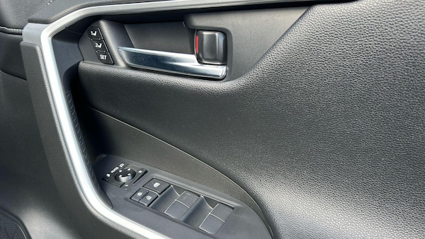 Used Toyota RAV4 2020 for sale - 76215634: Photo 42