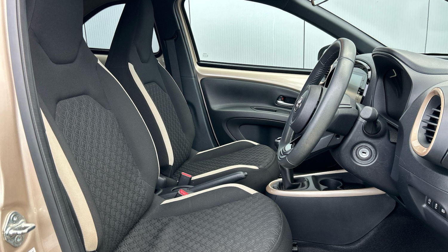 Used Toyota Aygo X 2023 for sale - 77624956: Photo 15