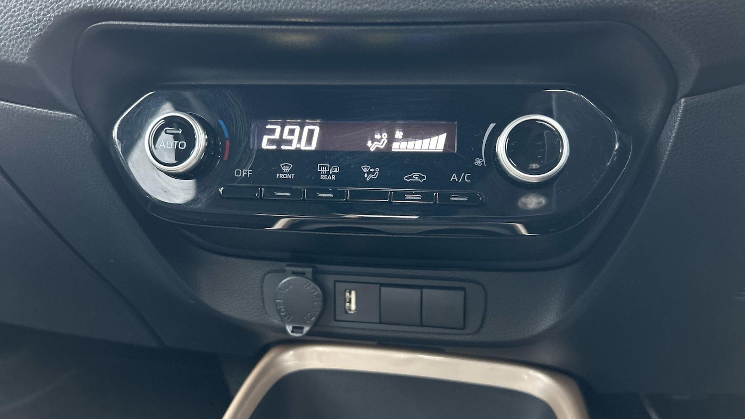 Used Toyota Aygo X 2023 for sale - 77624956: Photo 28