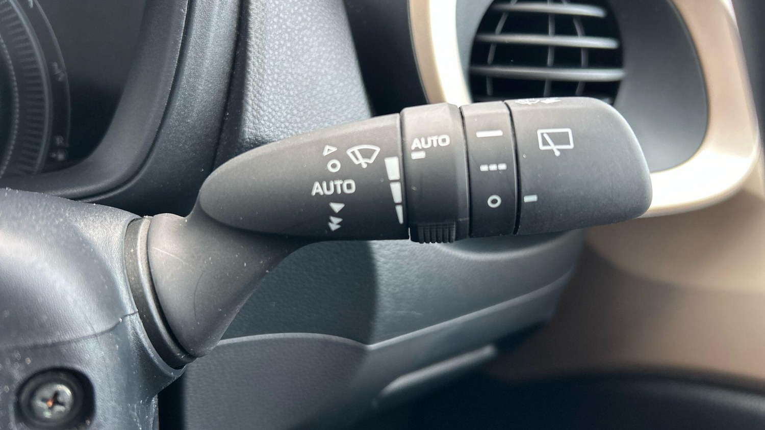 Used Toyota Aygo X 2023 for sale - 77624956: Photo 32