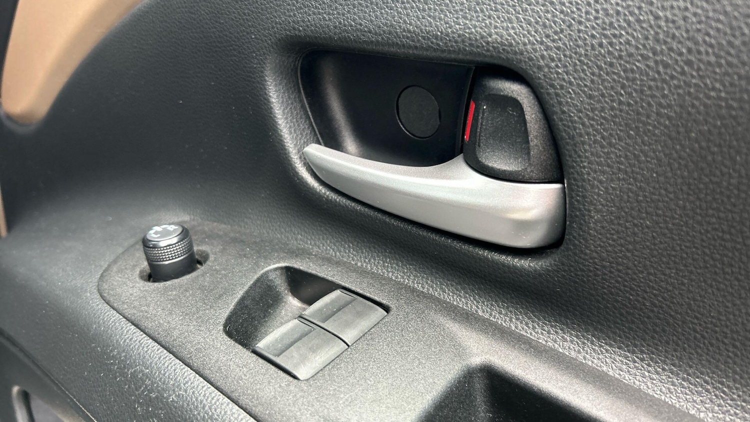 Used Toyota Aygo X 2023 for sale - 77624956: Photo 33