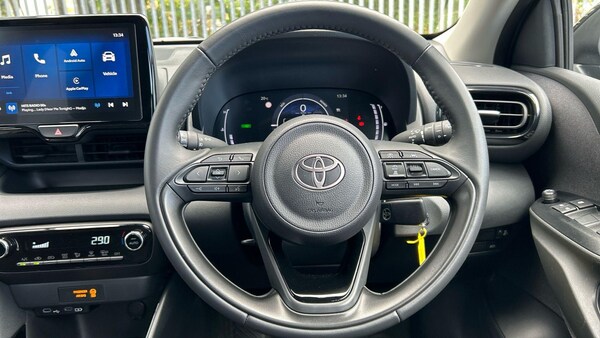 Used Toyota Yaris for sale - 76026738: Photo 14