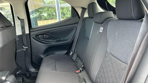 Used Toyota Yaris for sale - 76026738: Photo 19