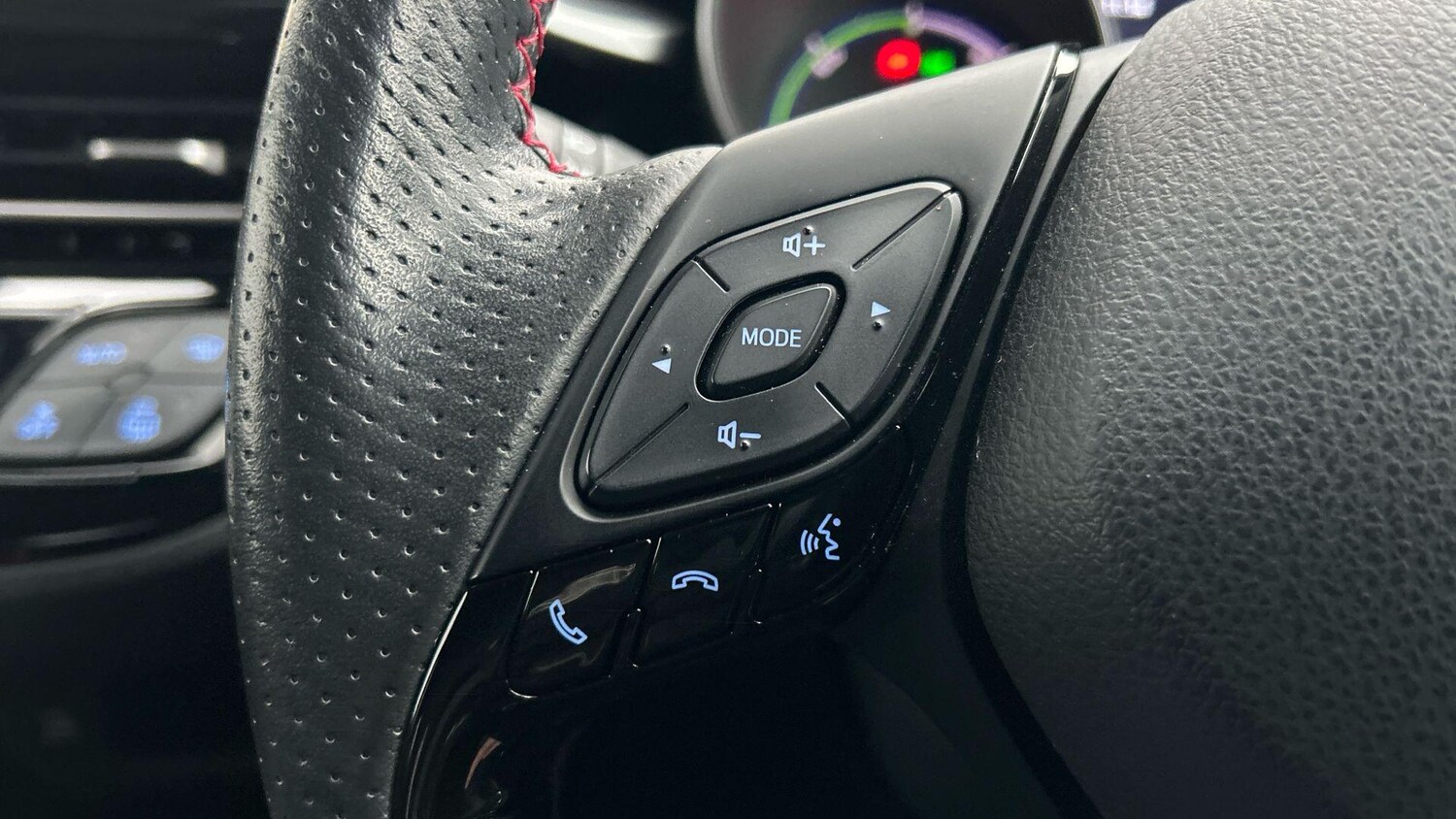 Used Toyota C-HR 2022 for sale - 77525070: Photo 35