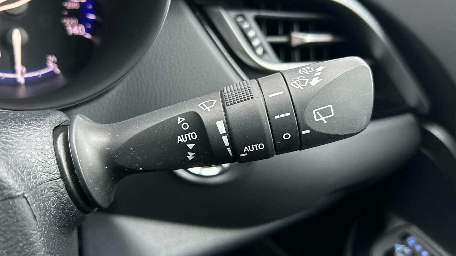 Used Toyota C-HR 2022 for sale - 77525070: Photo 37