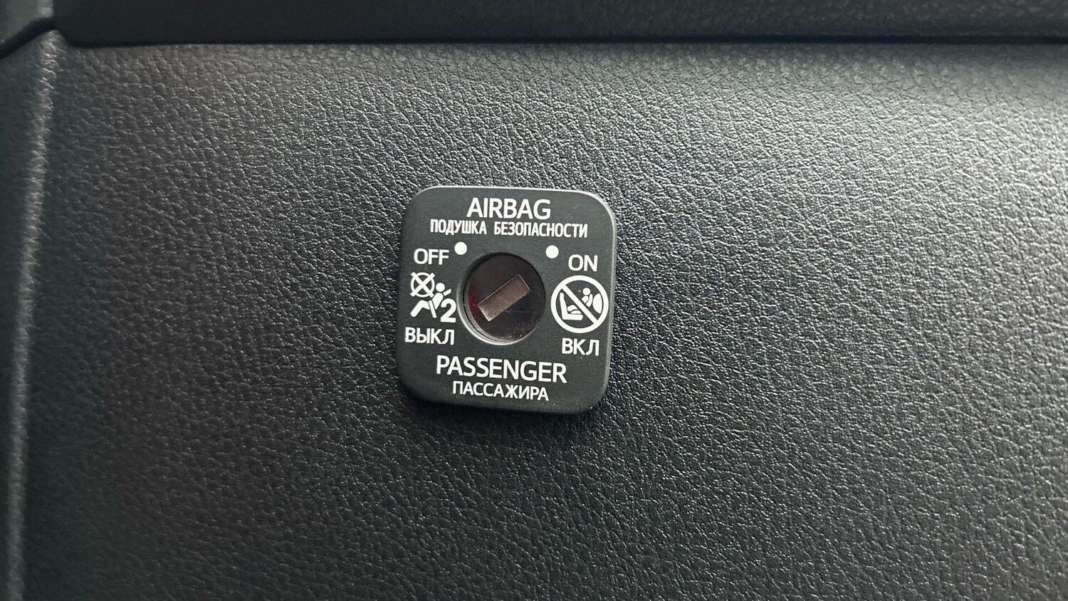 Used Toyota C-HR 2022 for sale - 77525070: Photo 42