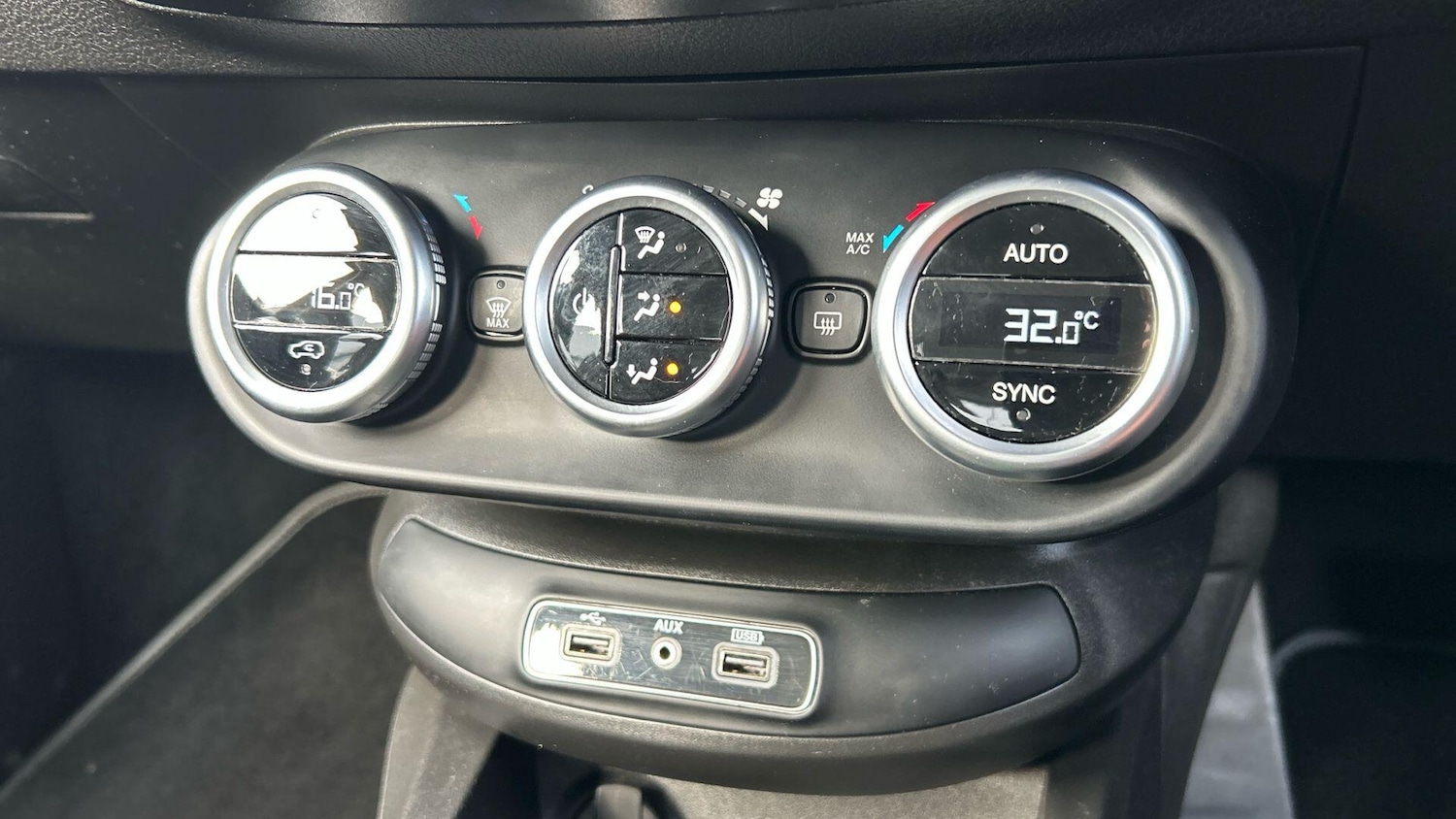 Used Fiat 500X 2020 for sale - 76151103: Photo 30