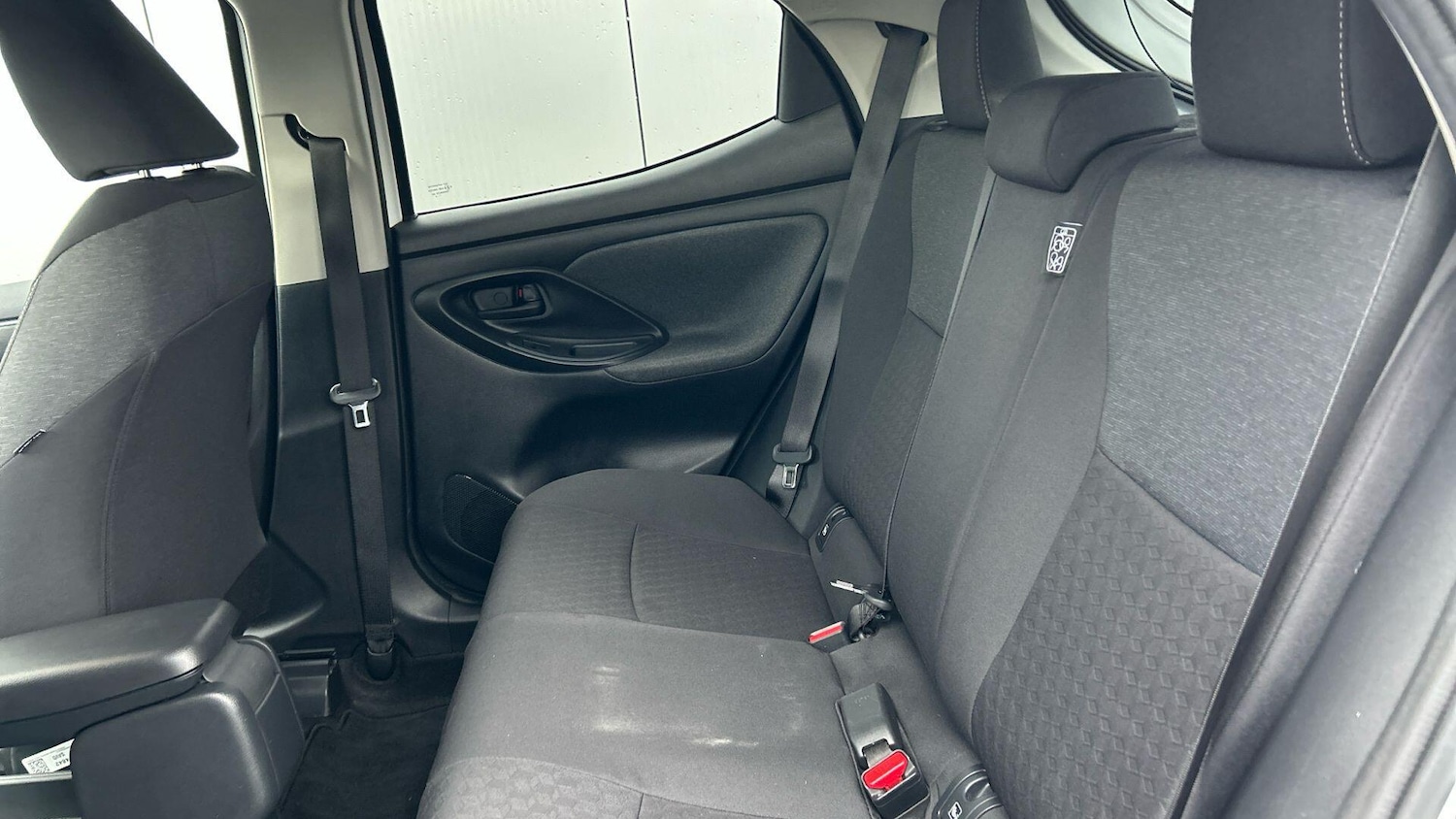 Used Toyota Yaris 2022 for sale - 77238463: Photo 17