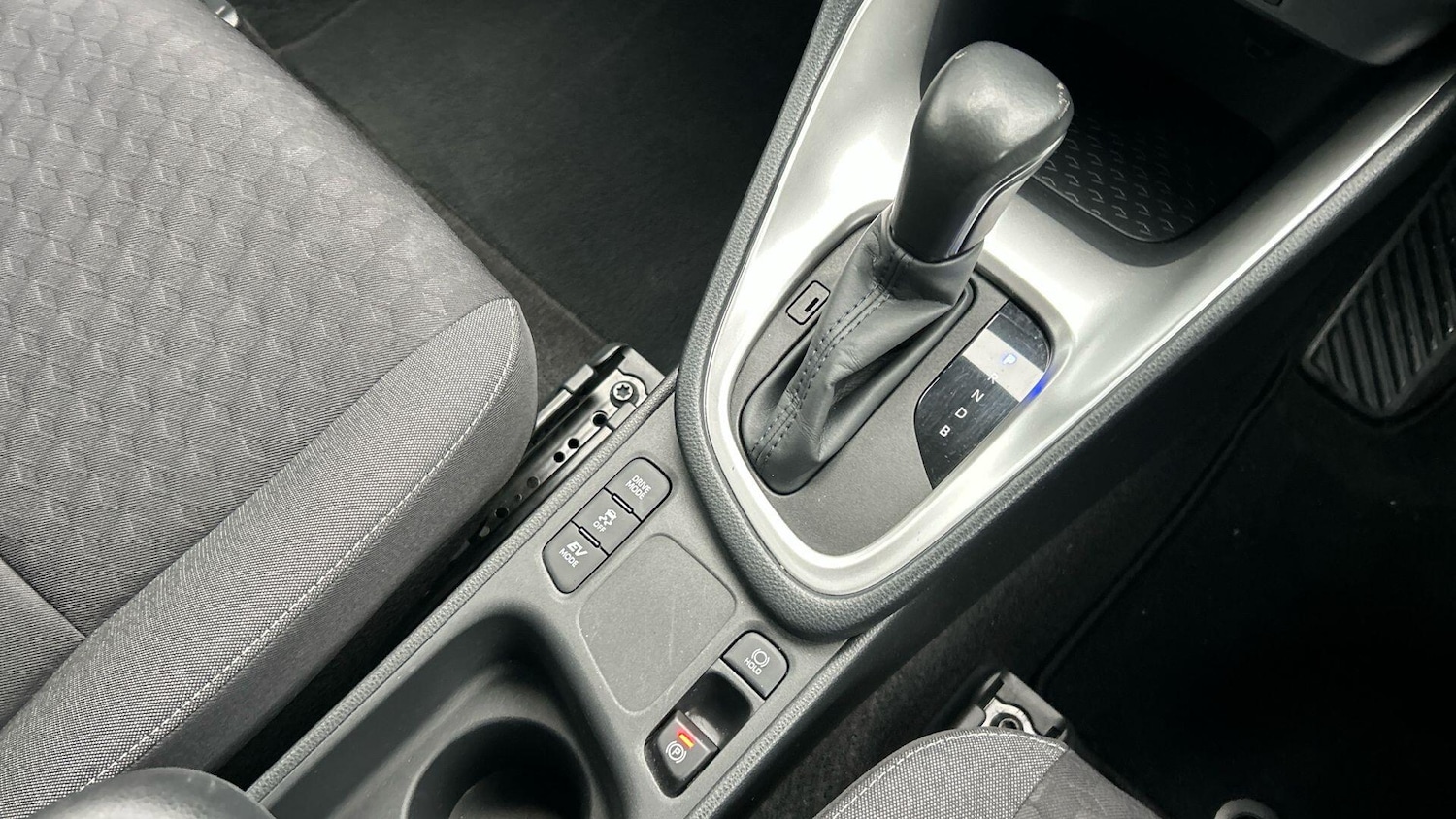 Used Toyota Yaris 2022 for sale - 77238463: Photo 29