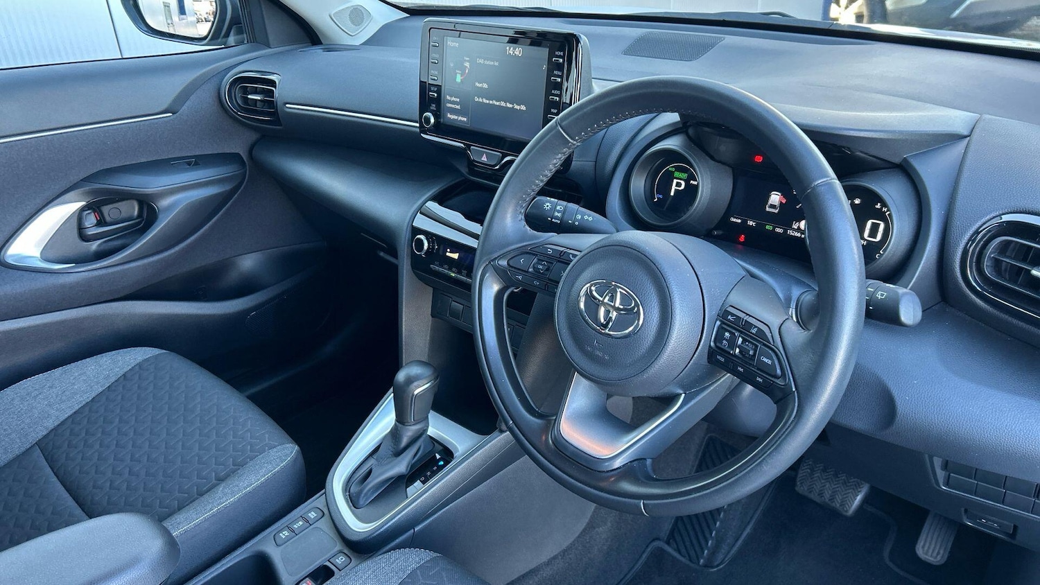 Used Toyota Yaris Cross 2023 for sale - 77939987: Photo 10