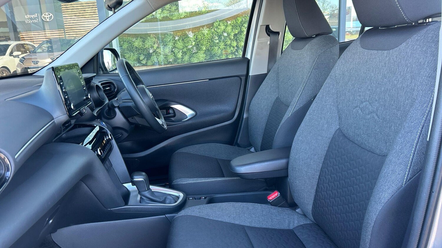 Used Toyota Yaris Cross 2023 for sale - 77939987: Photo 14