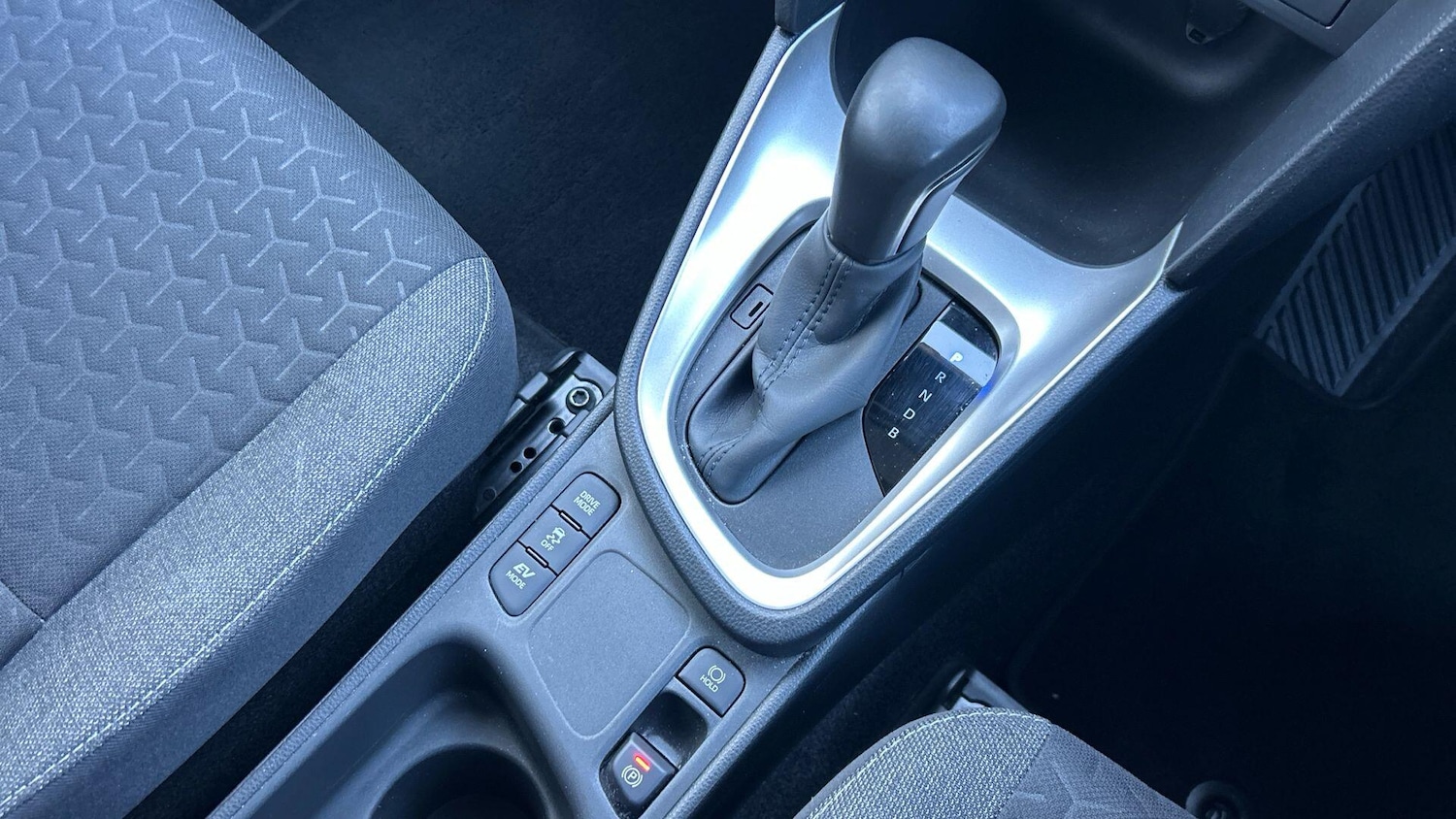 Used Toyota Yaris Cross 2023 for sale - 77939987: Photo 30