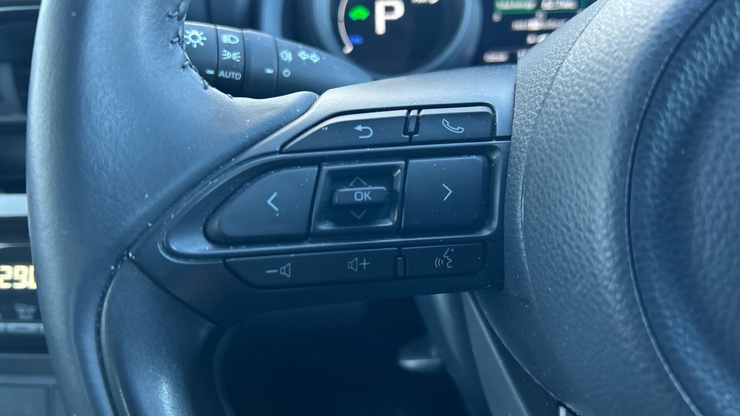 Used Toyota Yaris Cross 2023 for sale - 77939987: Photo 34