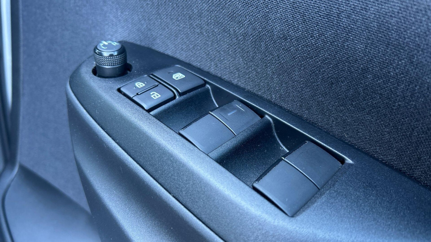 Used Toyota Yaris Cross 2023 for sale - 77939987: Photo 37