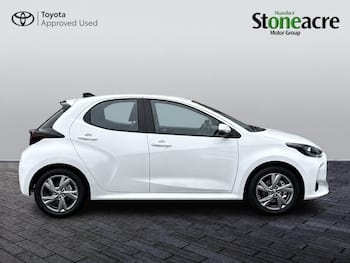 Used Toyota Yaris 2026 for sale - 79698034: Photo