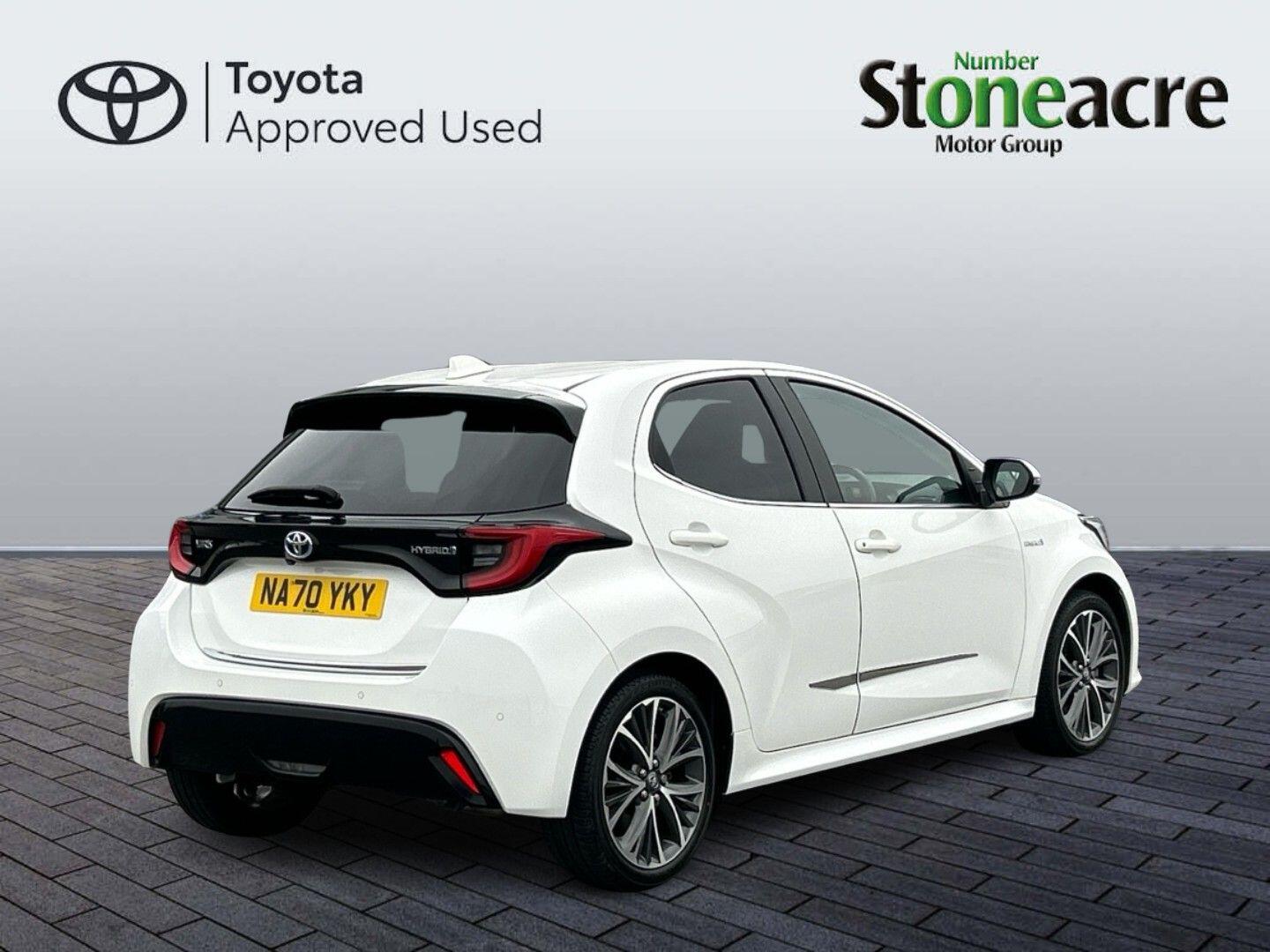 Used Toyota Yaris 2021 for sale - 76936344: Photo 3