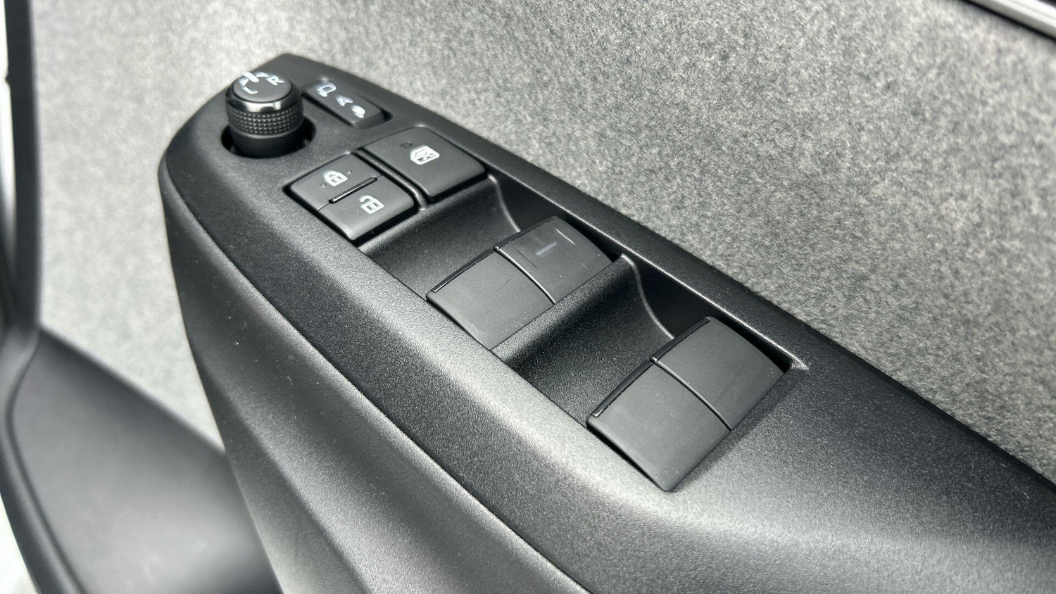 Used Toyota Yaris 2021 for sale - 76936344: Photo 39