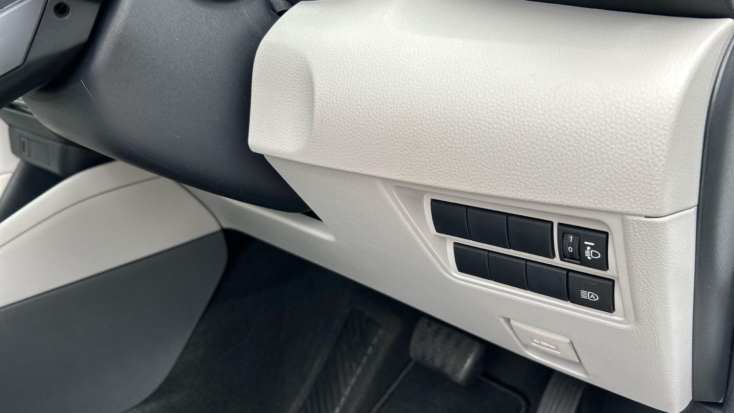 Used Toyota Yaris 2021 for sale - 76936344: Photo 40