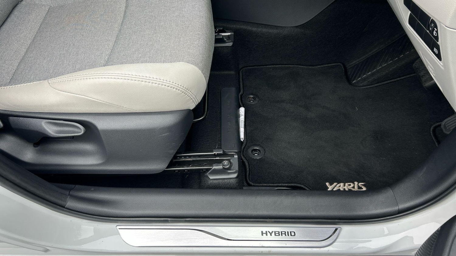 Used Toyota Yaris 2021 for sale - 76936344: Photo 41