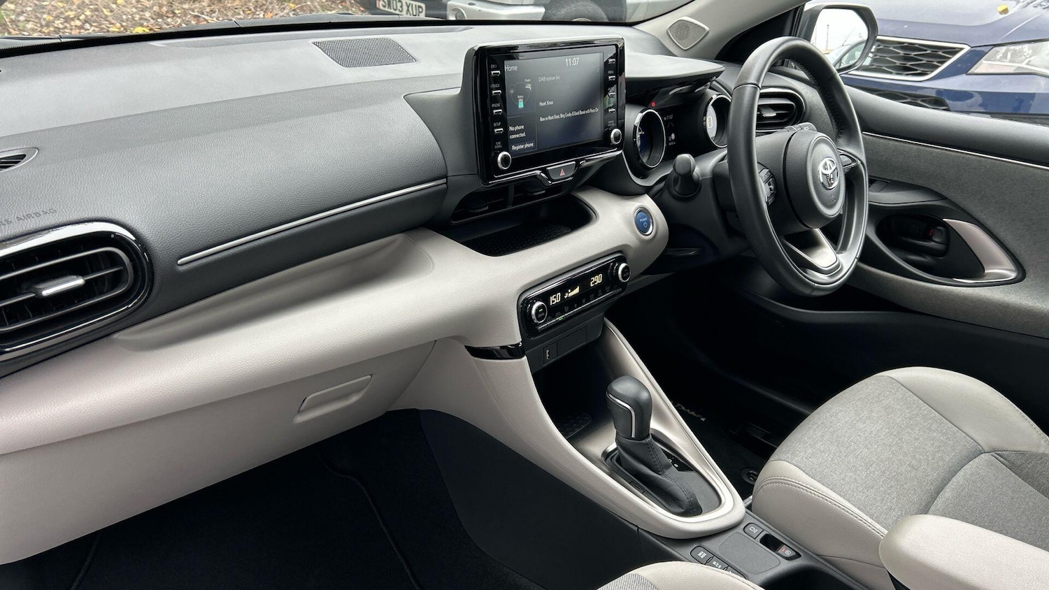 Used Toyota Yaris 2021 for sale - 76936344: Photo 42