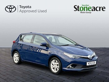 (19) - 1.8 VVT-h Icon Tech Hatchback 5dr Petrol Hybrid CVT Euro 6 (s/s) (136 ps)