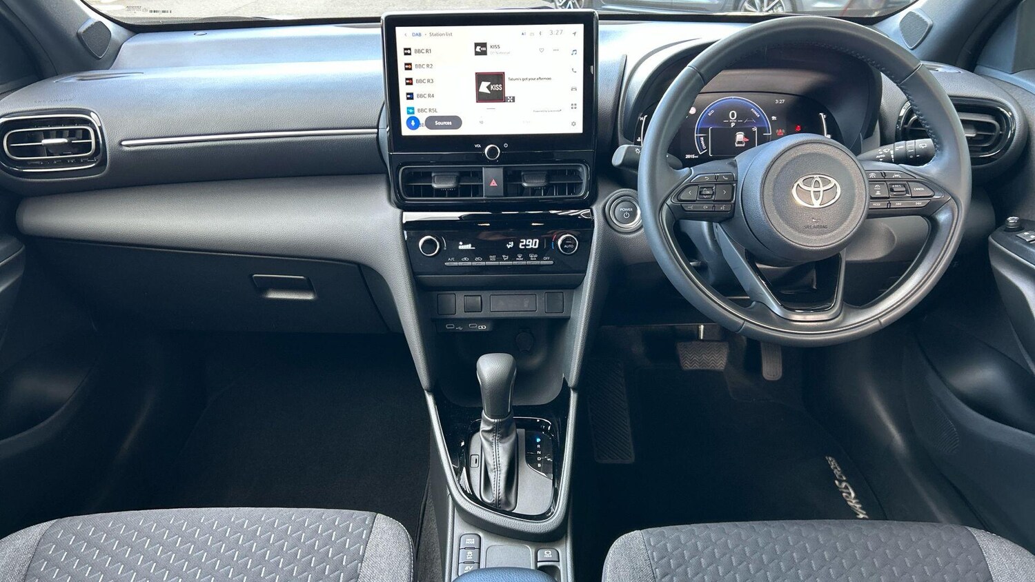 Used Toyota Yaris Cross 2025 for sale - 76059286: Photo 11