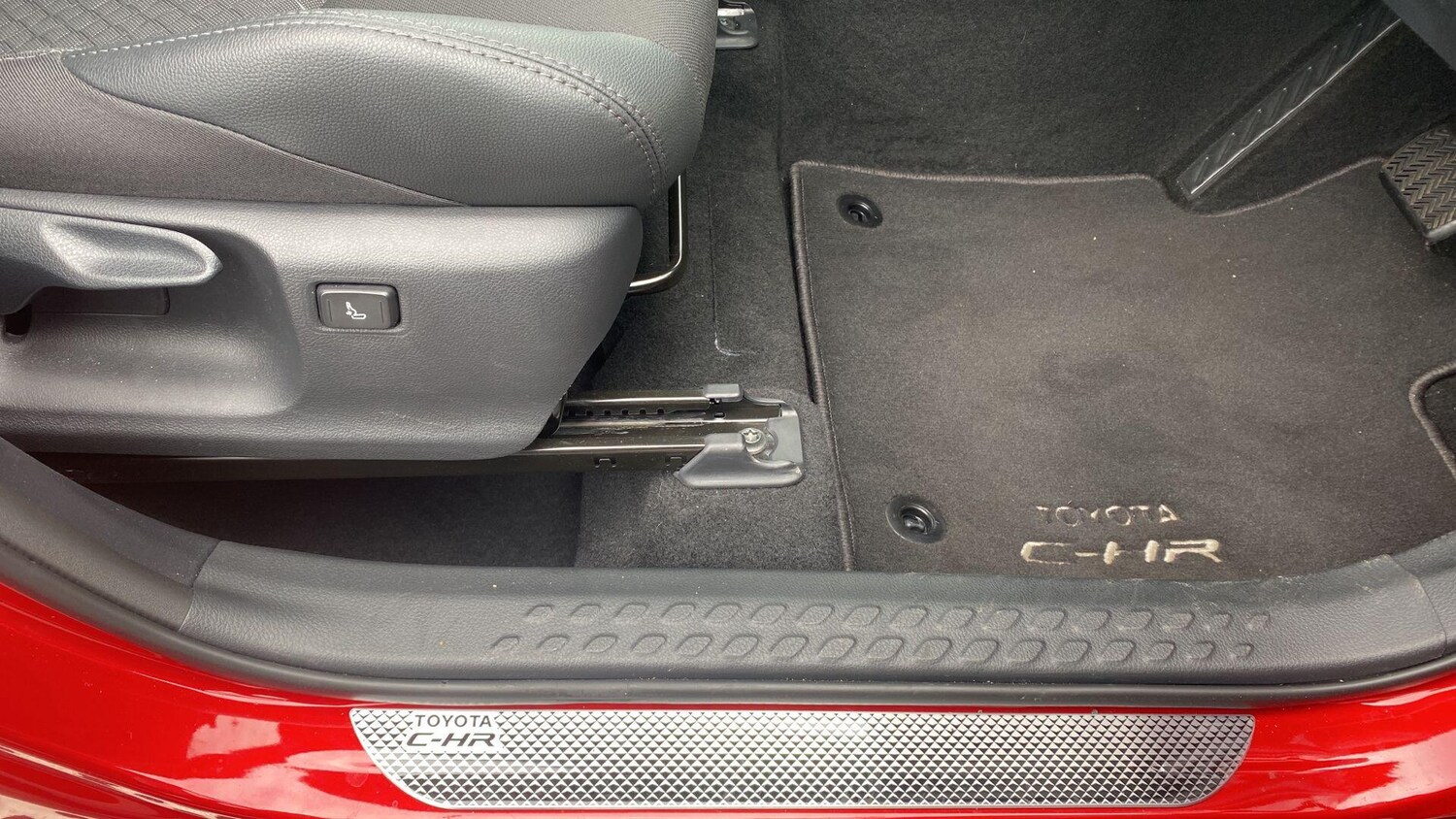 Used Toyota C-HR 2023 for sale - 77784167: Photo 36