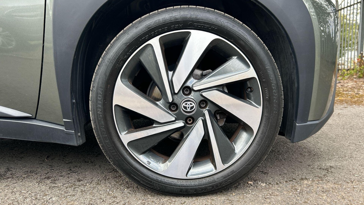 Vehicle 21