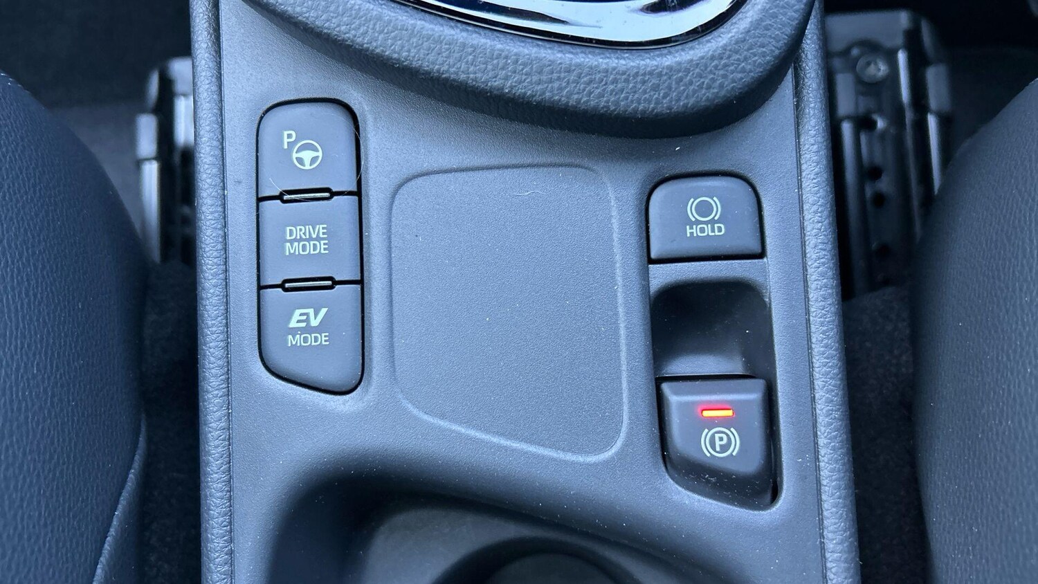 Used Toyota Yaris Cross 2025 for sale - 77768113: Photo 33