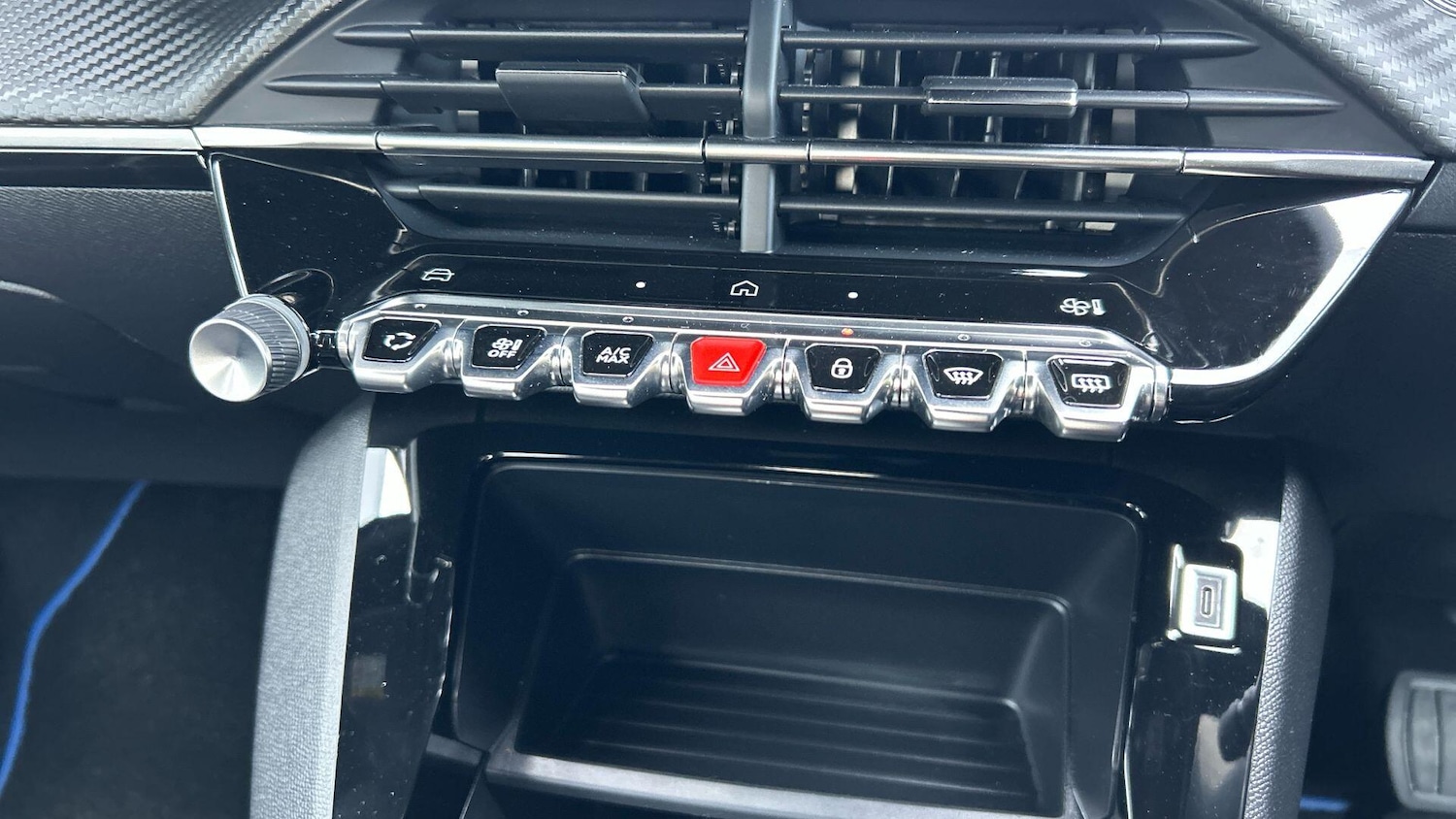 Used Peugeot 2008 2024 for sale - 77970347: Photo 29