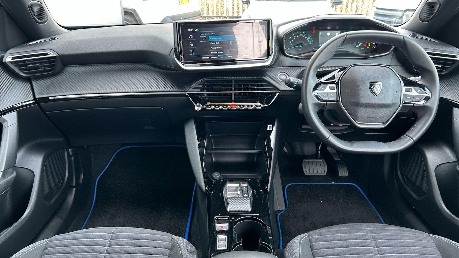 Used Peugeot 2008 2024 for sale - 77970347: Photo 9