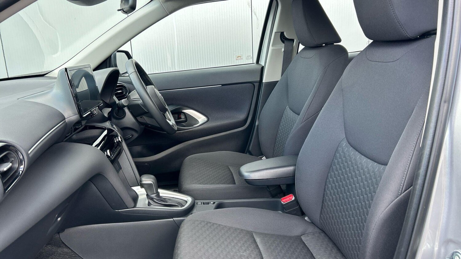 Used Toyota Yaris Cross 2025 for sale - 77657634: Photo 14