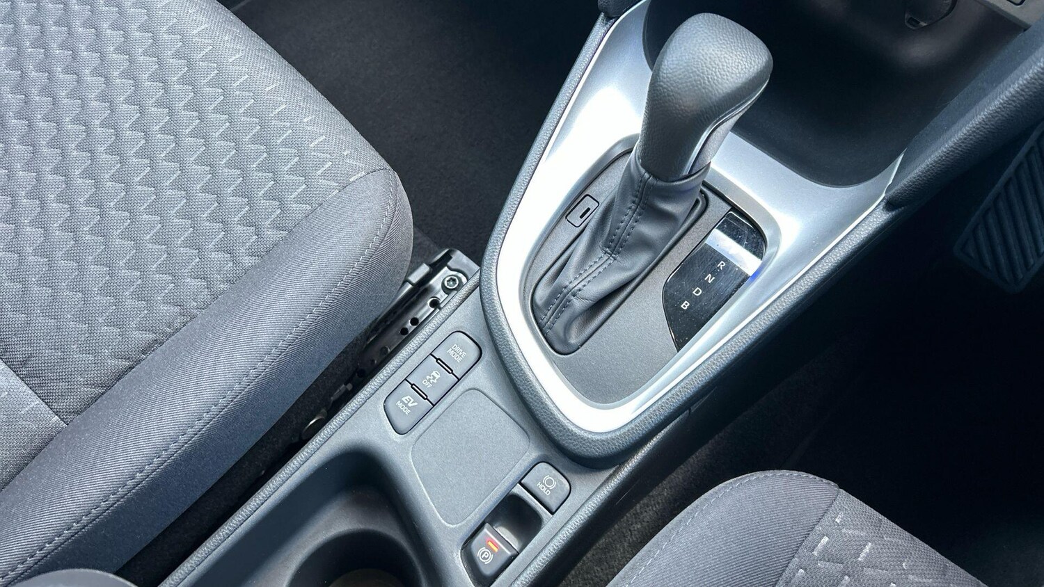 Used Toyota Yaris Cross 2025 for sale - 77657634: Photo 28