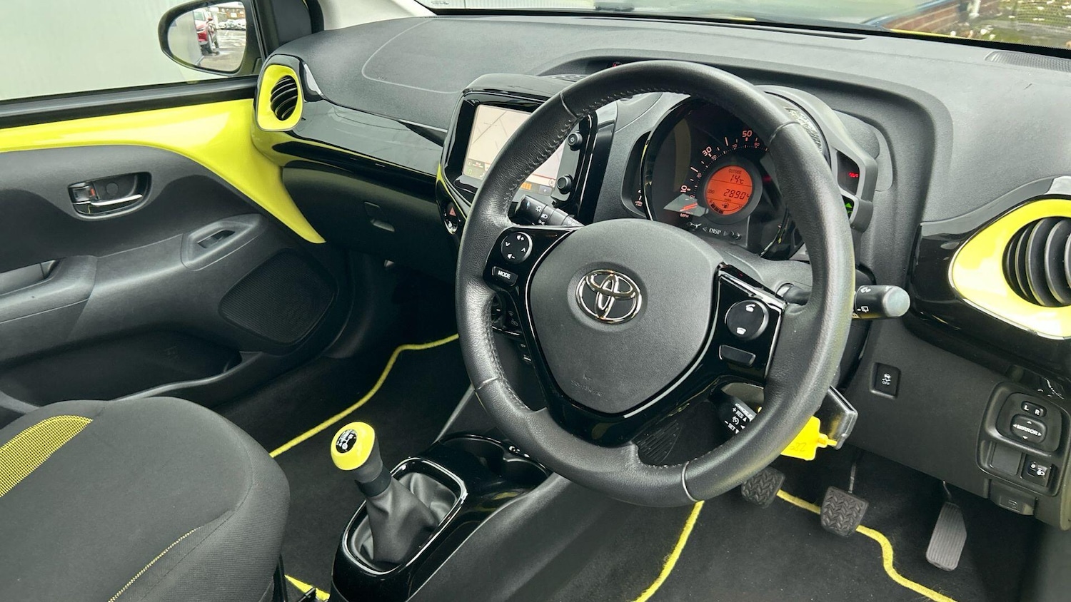 Used Toyota AYGO 2016 for sale - 76498507: Photo 10