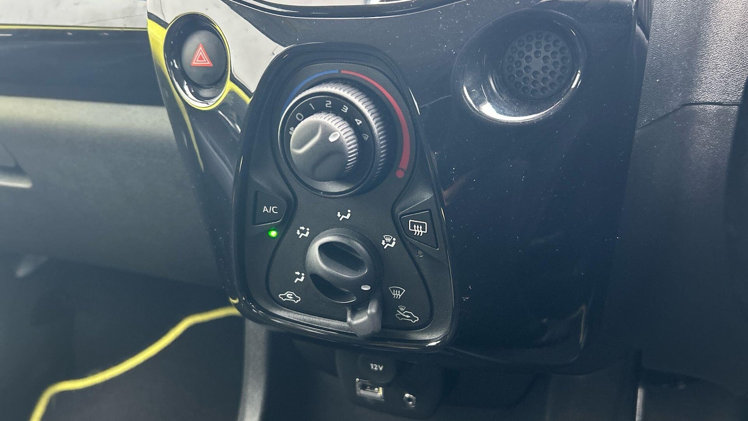 Used Toyota AYGO 2016 for sale - 76498507: Photo 29