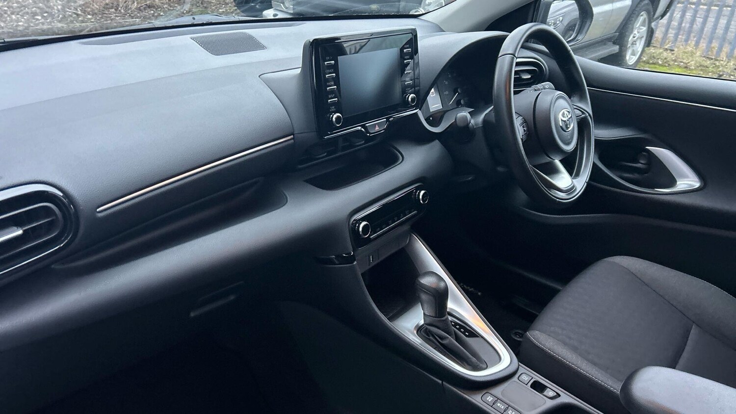 Used Toyota Yaris 2022 for sale - 77574651: Photo 39