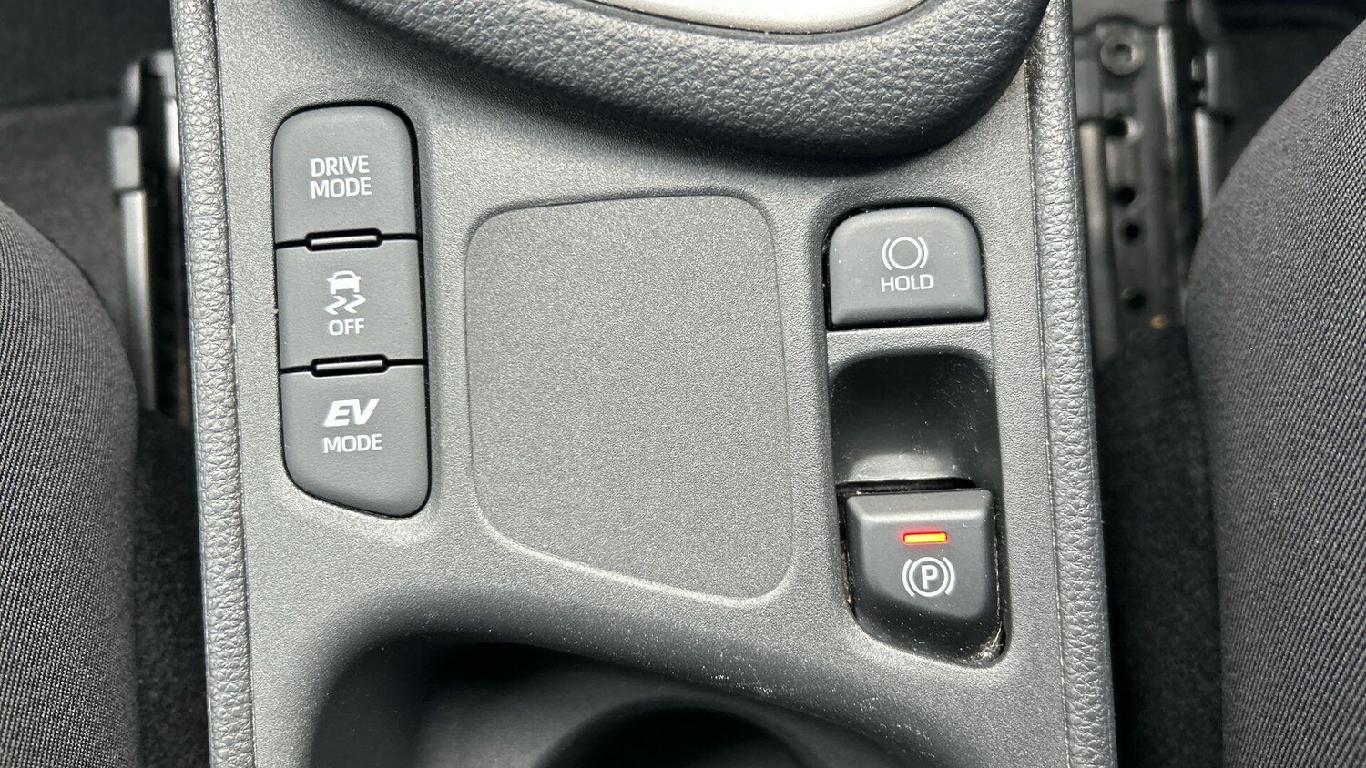 Used Toyota Yaris 2022 for sale - 77412148: Photo 32