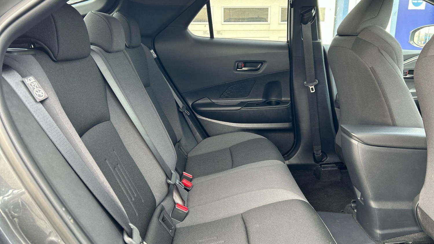 Used Toyota C-HR 2024 for sale - 76441050: Photo 18