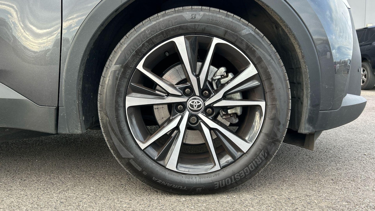 Used Toyota C-HR 2024 for sale - 76441050: Photo 21