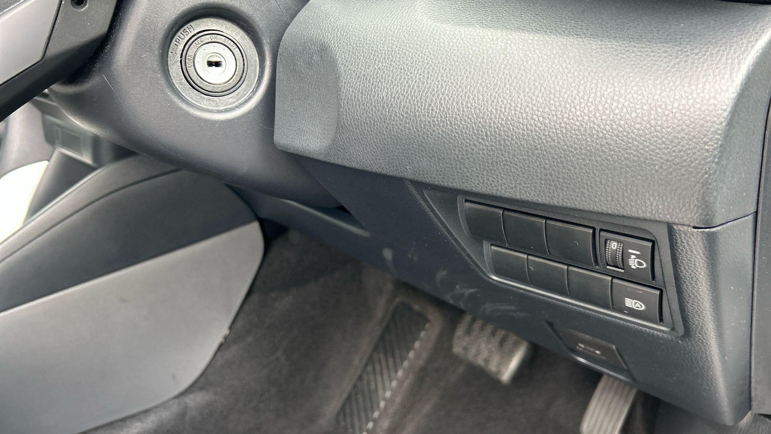 Used Toyota Yaris 2020 for sale - 76965529: Photo 37