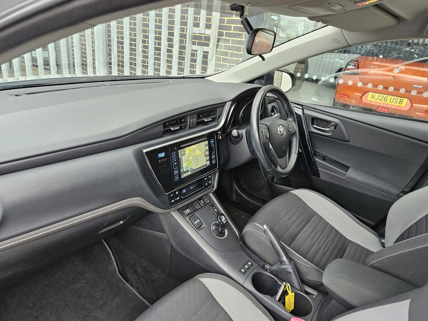 Used Toyota Auris 2016 for sale - 77709500: Photo 13